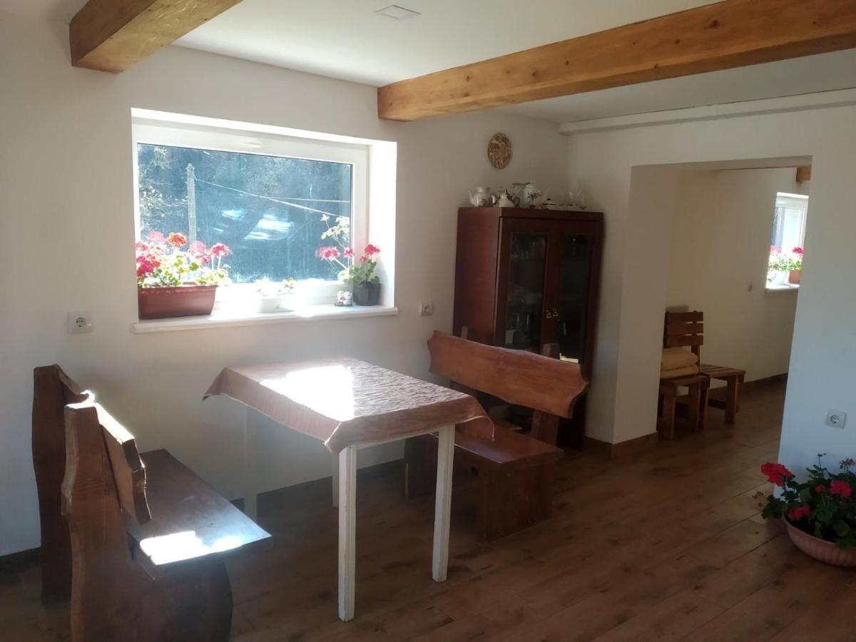 亚列姆切 Сервус Guest酒店 外观 照片